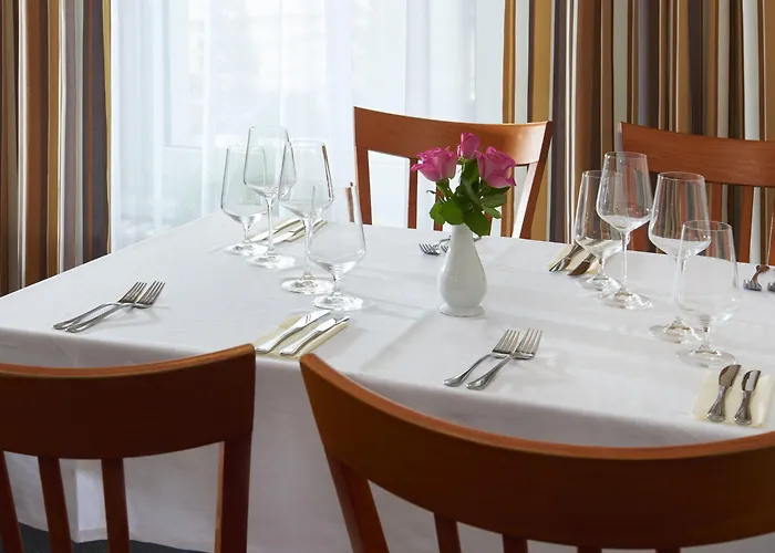 德文温泉酒店 酒店